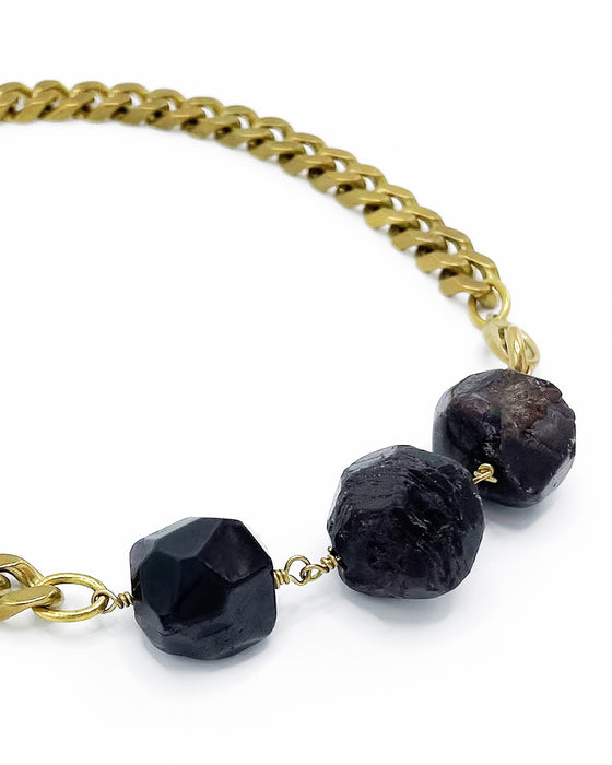 GARNET CURB CHAIN NECKLACE
